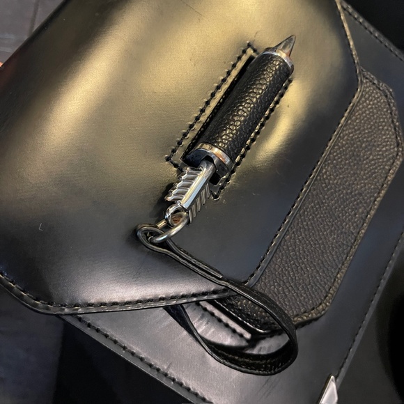 Mackage Black Rubie mini leather arrow clasped crossbody/handbag with box - Picture 9 of 16